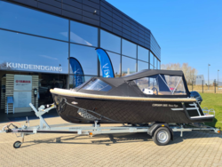 Corsiva 565 New Age - 25 HK Yamaha/Udstyr