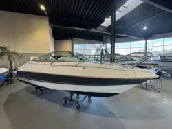 Flipper 630 DC m/ Mercury F150