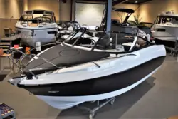 Coaster 600 DC - Yamaha F150 HK/Udstyr