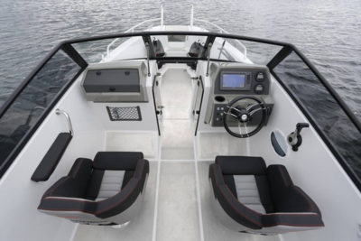 Finnmaster Husky R6 - Yamaha 150 HK/Udstyr