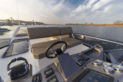 Galeon 360 FLY