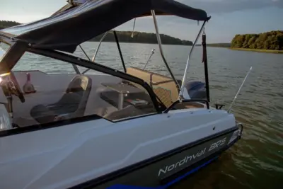 Nordhval BR 5 - 60 HK Yamaha/Udstyr