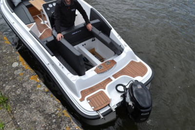 Corsiva 605 New Age - 25 HK Yamaha og udstyr - BLACK WEEK