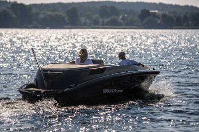 Corsiva 625 Tender 25 HK Yamaha/Udstyr