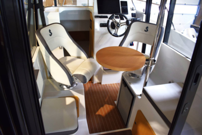 Beneteau Barracuda 8 - Mercury 400 HK/Udstyr