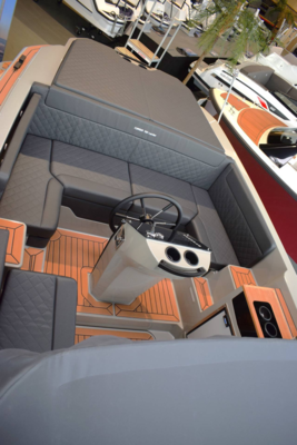 Corsiva 800 Tender - 40 HK Yamaha/Udstyr