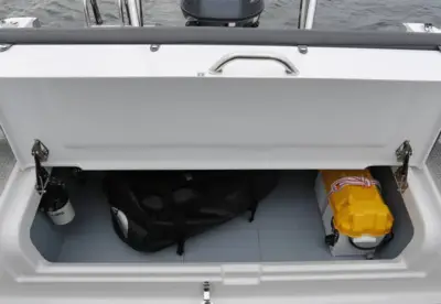 Finnmaster Husky R6 - Yamaha 150/Udstyr