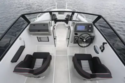 Finnmaster Husky R6 - Yamaha 150/Udstyr