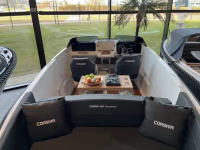 Corsiva 607 Runabout - 25 HK Yamaha/Udstyr