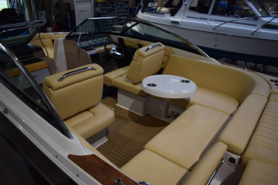 Four Winns 222 SL - Volvo Penta 5.7L 320 HK/Udstyr