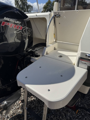 Quicksilver 605 Pilothus - 150 HK Mercury/Loaded udstyr