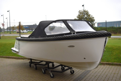 Corsiva 595 Tender 2017 - 25 HK Yamaha/Udstyr