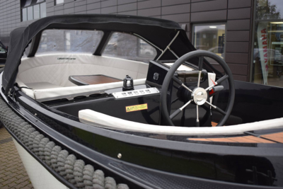 Corsiva 595 Tender 2017 - 25 HK Yamaha/Udstyr