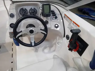 Larson 180 Sport - Volvo Penta 135 HK/Udstyr