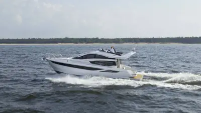 Galeon 430 SKY - 2XD4-300/Udstyr - 2023