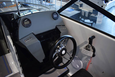 Coaster 600 BR m/100 HK Yamaha og udstyr