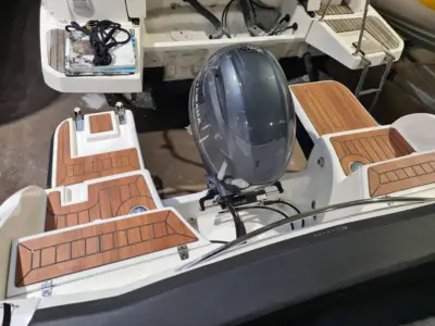 Coaster 600 BR m/100 HK Yamaha og udstyr