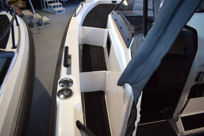 Ryds 735VI - 200 HK Yamaha/Udstyr