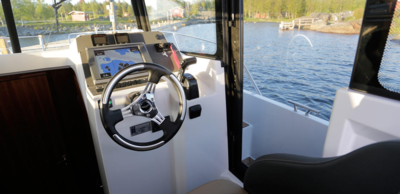 Finnmaster Pilot 8 - Yamaha 2x150 HK/Udstyr