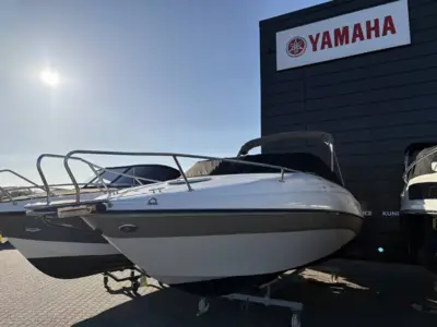 Glastron GS219 - Mercruiser 4.3L MPI