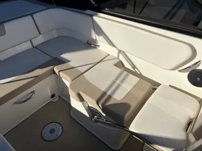 Bayliner VR5 - Mercruiser 4.5L 200 HK