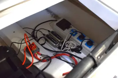 Flipper 630 DC m/ Mercury F150