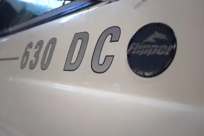 Flipper 630 DC m/ Mercury F150