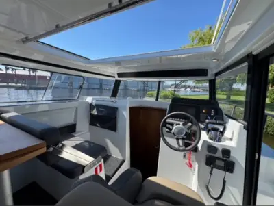 Finnmaster Pilot 8 - 2 X F200 Yamaha/Udstyr