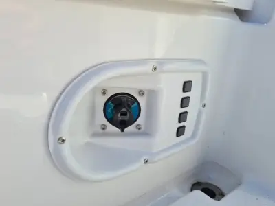 Bella 500 BR - 80 HK Mercury/Udstyr