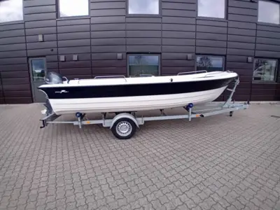 Nydam 550 m/ Yamaha F40