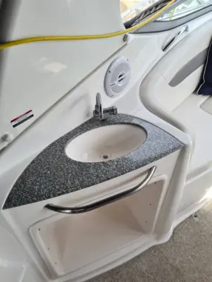 Chaparral 250 Signature - Volvo Penta 5.7L GXI/Udstyr
