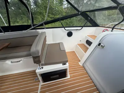 Quicksilver 675 Activ Cruiser m/Mercury F225 og udstyr